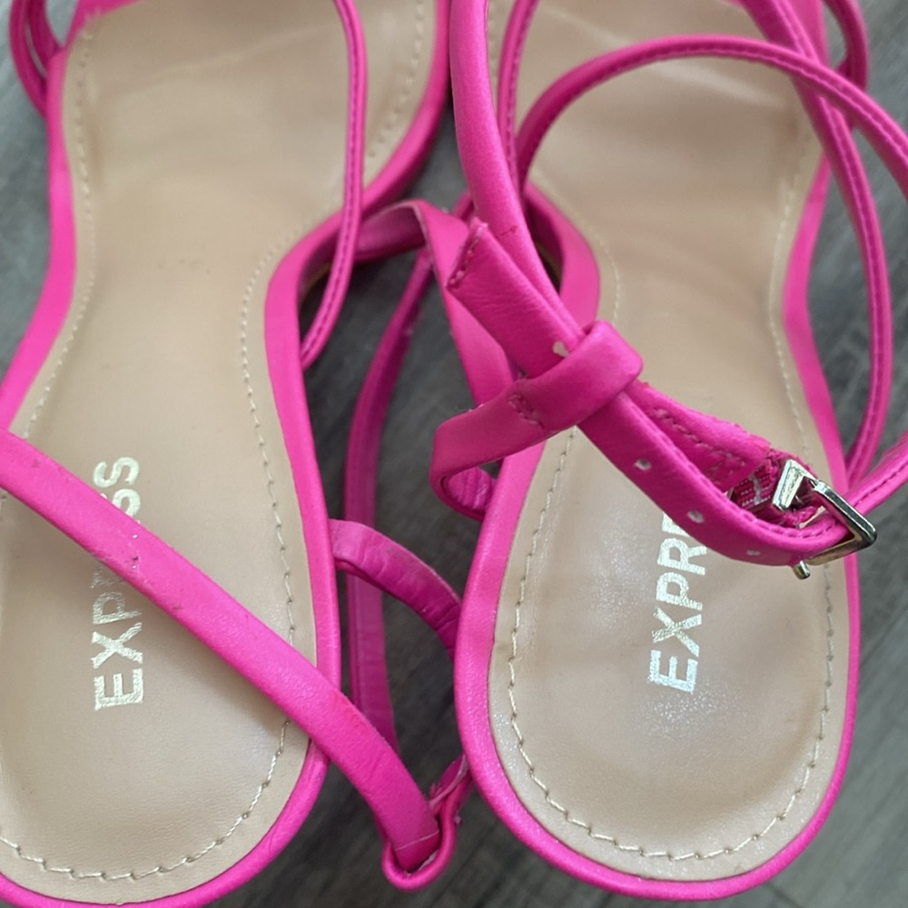 Express heels - Picture 5 of 6